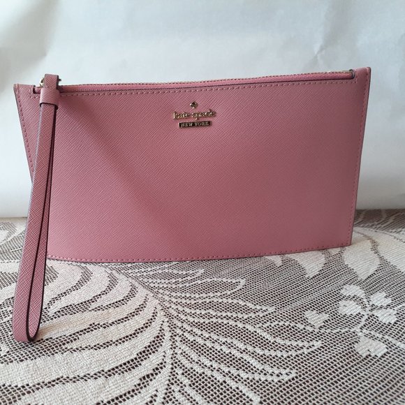 kate spade Handbags - Kate Spade Wristlet